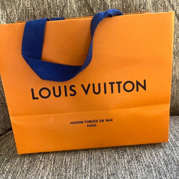 AUTHENTIC Louis Vuitton. Fragrance Samples (6) - Picture 5 of 7